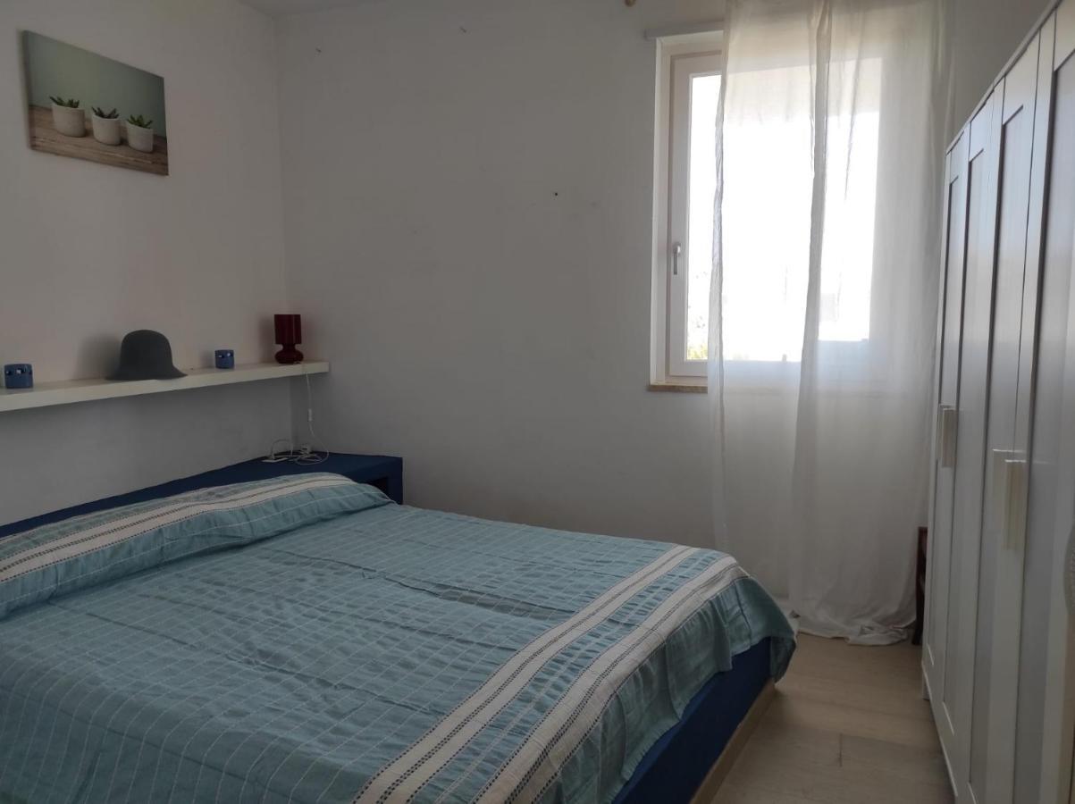 Grazioso Appartamento Vicino Al Mare San Cataldo  Luaran gambar